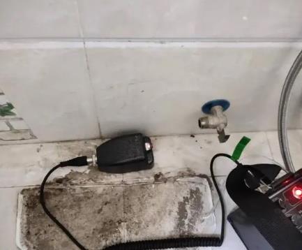 屏边屋顶漏水维修公司分享下卫生间漏水的危害及解决方法